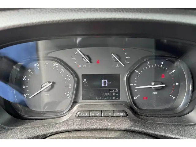 Toyota ProAce Compact 1.5 D-4D Navigator 2021 Diesel 21