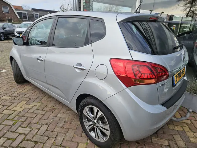Kia Venga 1.6 CVVT DynamicPLusLine automaat 2016 Benzine 5