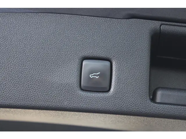 Ford Kuga 2.5 PHEV Titanium 2022 Hybride Benzine 26