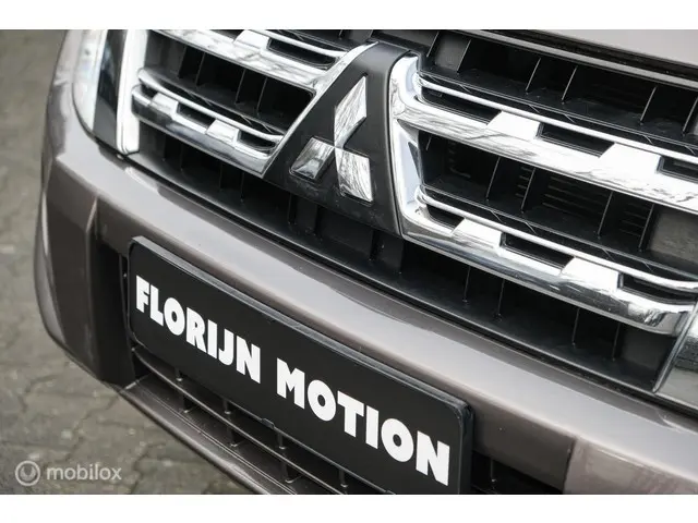 Mitsubishi Pajero 3.2 DI-D Instyle 2013 Diesel 44