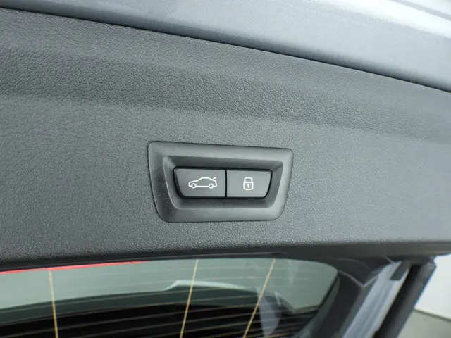 BMW 1 Serie 5-deurs 128ti 2024 Benzine 28