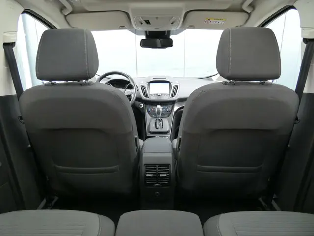 Ford Grand C-Max HELAAS VERKOCHT!!! 2015 Benzine 12