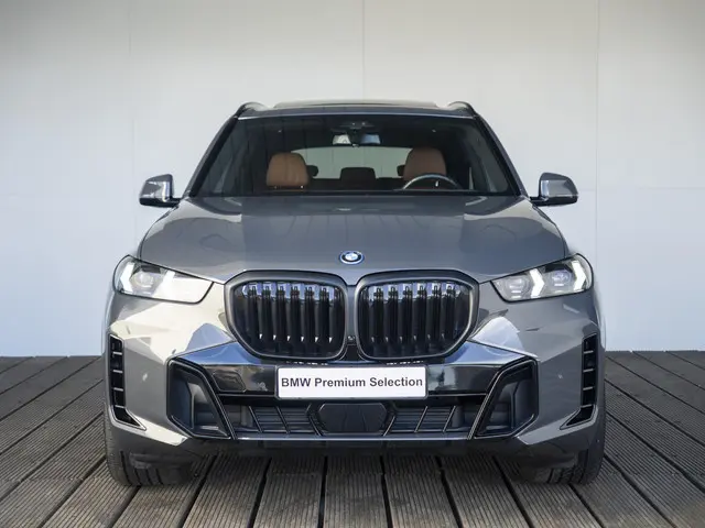 BMW X5 xDrive50e 2024 Hybride Benzine 3