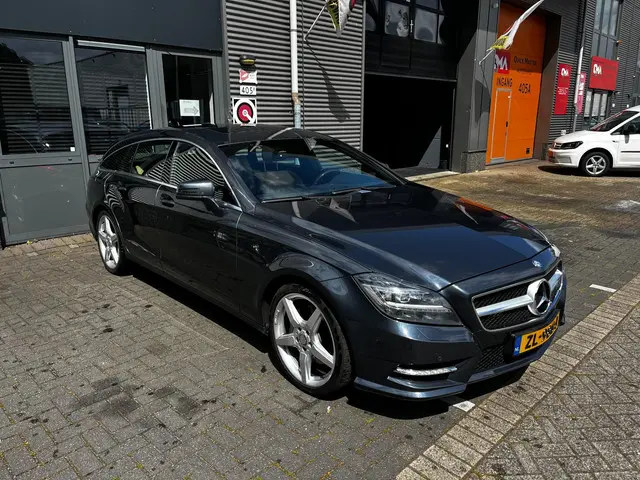 Mercedes-Benz CLS Shooting Brake 350 2014 Benzine 3