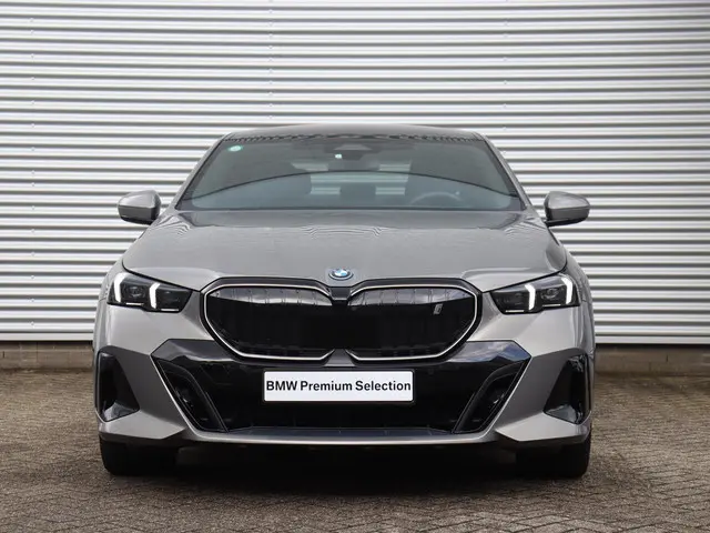 BMW i5 Sedan eDrive40 2024 Elektrisch 3