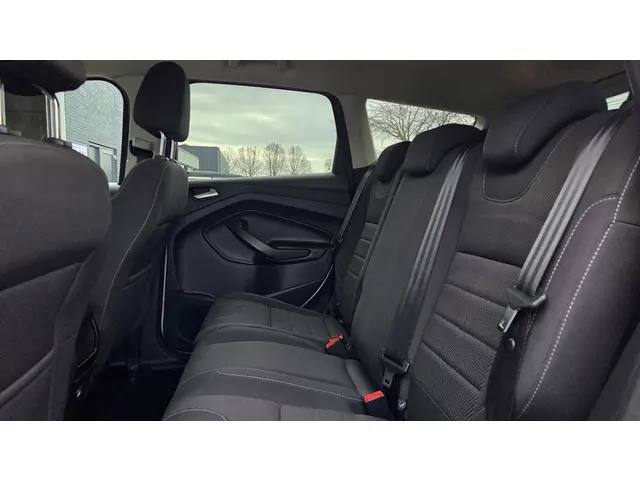 Ford Kuga 1.5 Trend 2016 Benzine 17