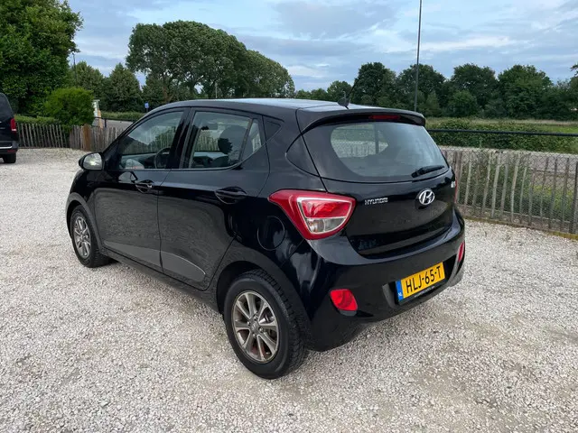 Hyundai i10 1.0i i-Motion Airco, USB, 14 inch 2014 Benzine 4