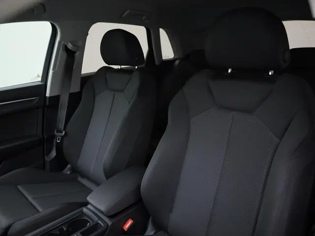 Audi Q3 35 TFSI Business Edition 2021 Benzine 6