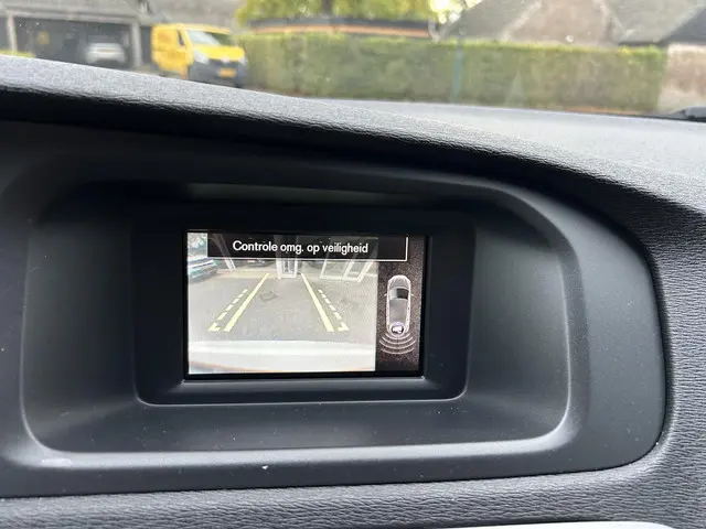 Volvo V40 2.5 T5 Summum 2013 Benzine 23