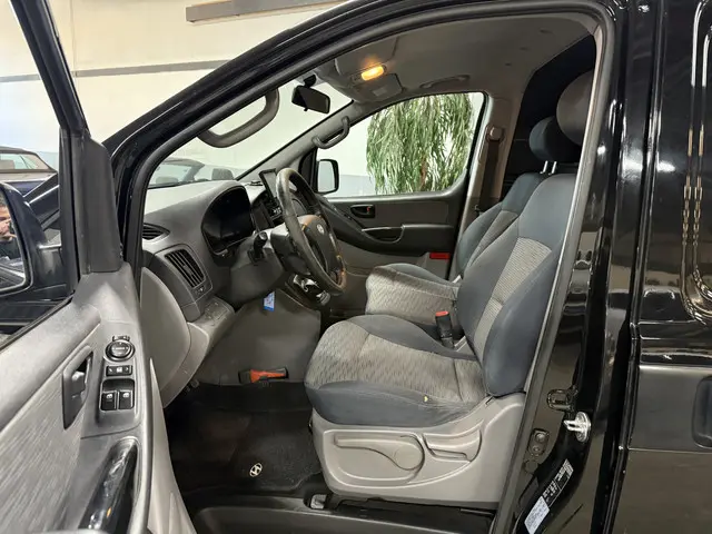 Hyundai H300 2.5 CRDi Dynamic 2014 Diesel 5