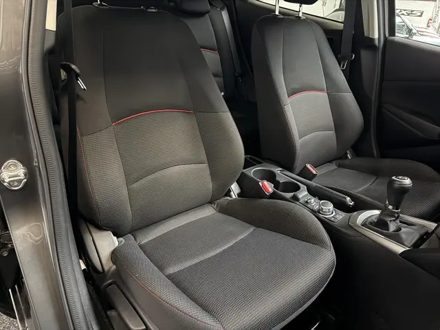 Mazda 2 1.5 e-SkyActiv-G 90 Homura 2023 Benzine 25