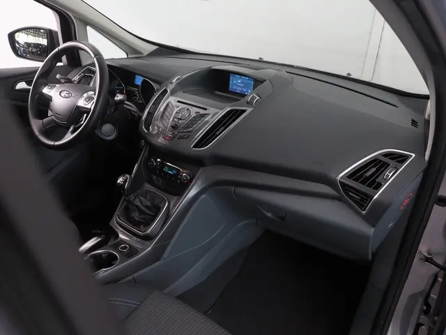 Ford C-MAX 1.6 Titanium 2012 Benzine 18