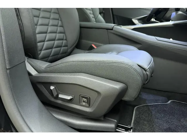 Peugeot 5008 1.6 Plug-in Hybrid GT 2025 Hybride Benzine 17