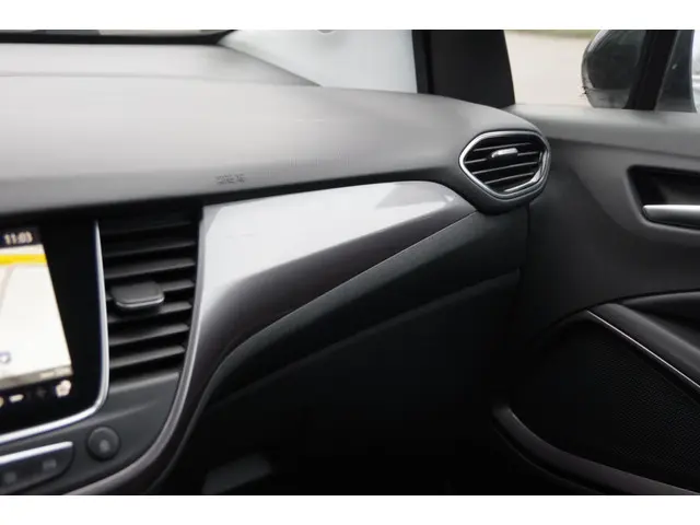 Opel Crossland X 1.2 Turbo Innovation 2018 Benzine 13
