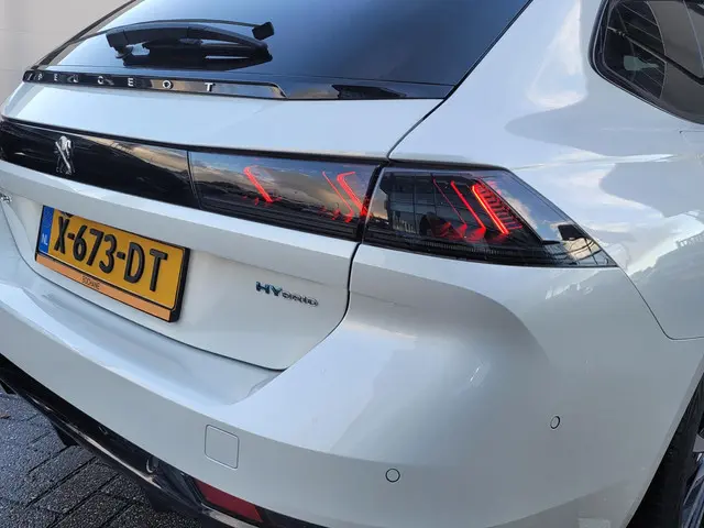 Peugeot 508 SW 1.6 Hybrid GT 2020 Hybride Benzine 30