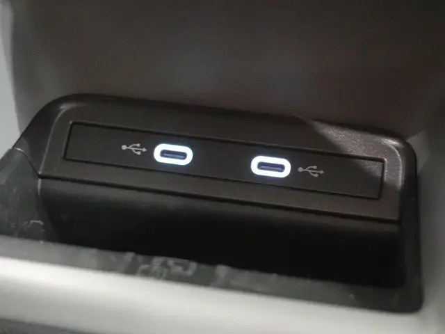 Volkswagen ID. Buzz Cargo 77 kWh 204pk 2022 Elektrisch 24