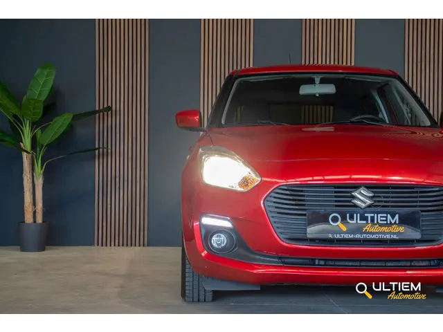 Suzuki Swift 1.2 Select 2018 Benzine 19