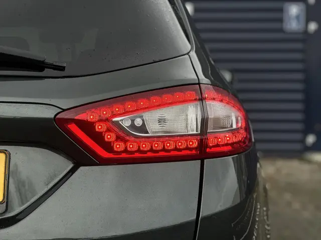 Ford Mondeo Wagon 1.5 ST Line 2018 Benzine 8