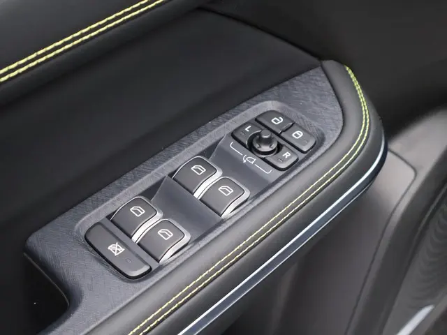 Lynk & Co 01 1.5 More 2025 Hybride Benzine 35