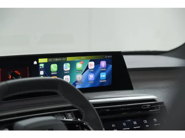 Peugeot 3008 1.2 Hybrid 136 GT 2025 Hybride Benzine 4