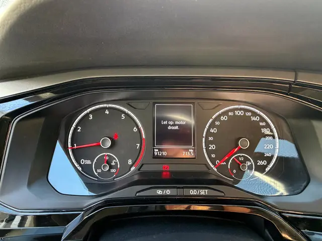 Volkswagen Polo 1.0 TSI Comfortline camera 2020 Benzine 16