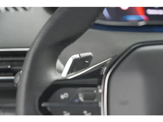 Peugeot 5008 PureTech 130 EAT8 GT 2023 Benzine 33