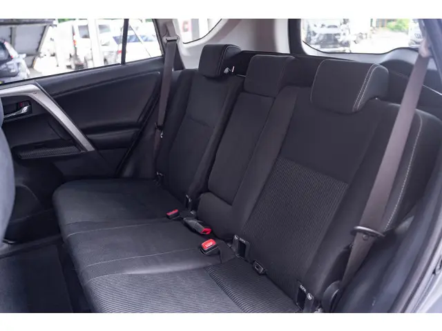 Toyota RAV4 2.2 D 150PK Edition 2015 Diesel 37