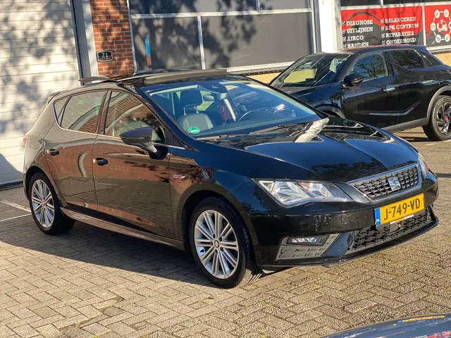 SEAT Leon FR Pano Leder Akrapovic Dynaudio 2018 Benzine 3