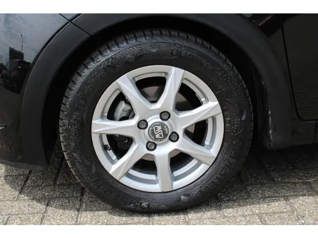 Hyundai i10 1.0i i-Motion Comfort 2016 Benzine 11
