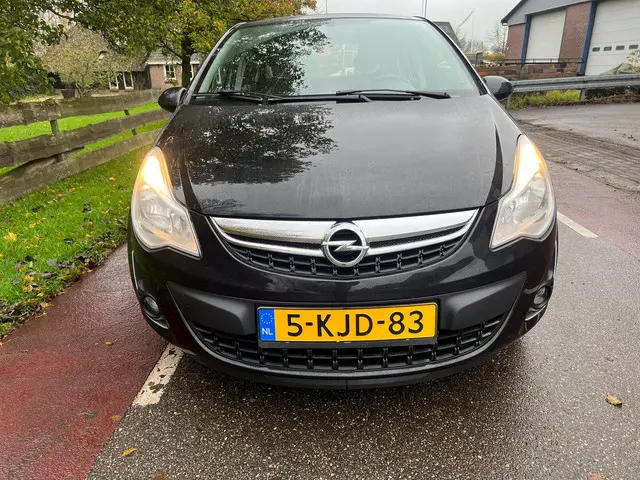 Opel Corsa 1.2-16V Rhythm Airco. PDC 2013 Benzine 10