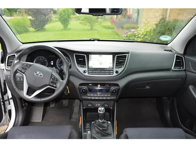 Hyundai Tucson 1.6 T-GDi Comfort 2015 Benzine 11