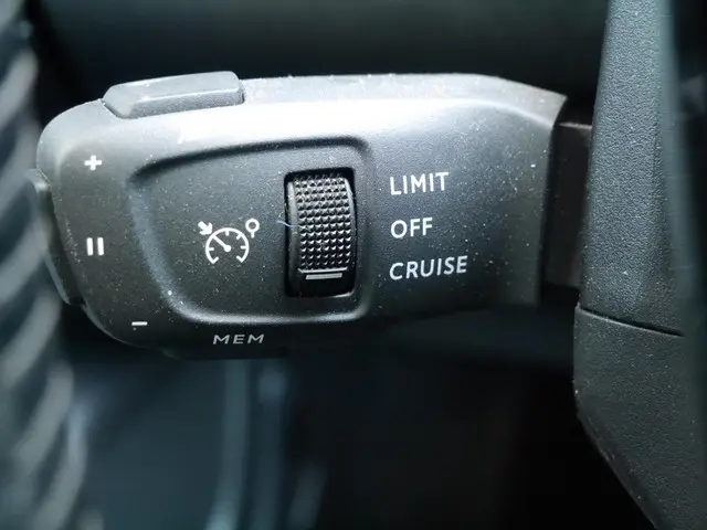 Peugeot e-2008 EV Allure 50 kWh 2020 Elektrisch 15