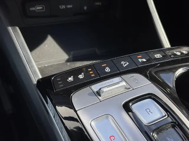 Hyundai Tucson 1.6 T-GDI MHEV Premium 2023 Benzine 23
