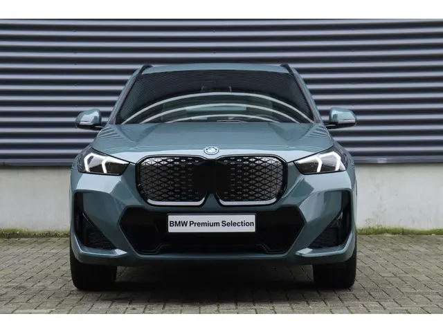 BMW iX1 eDrive20 2025 Elektrisch 3