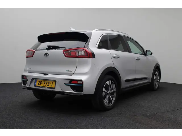 Kia e-Niro ExecutiveLine 64 kWh 2019 Elektrisch 3