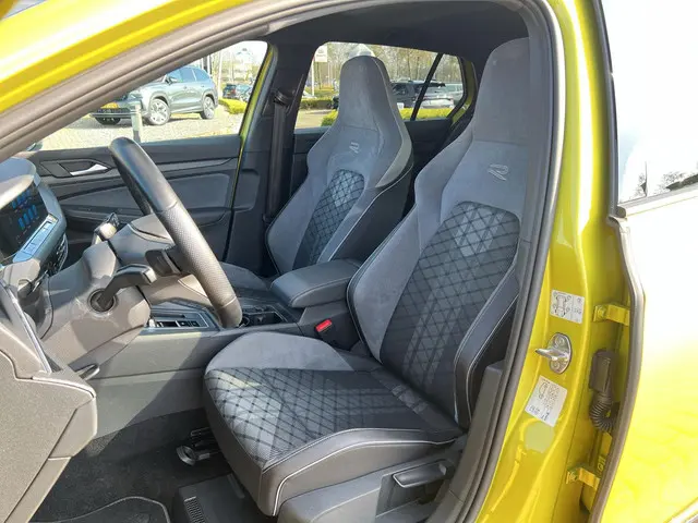 Volkswagen Golf 1.5 TSI eHybrid R-Line 2022 Benzine 4