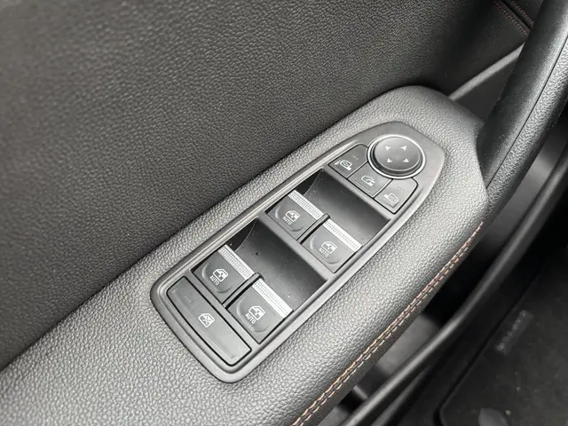 Renault Captur 1.3 mild hybrid 160 iconic 2024 Benzine 22