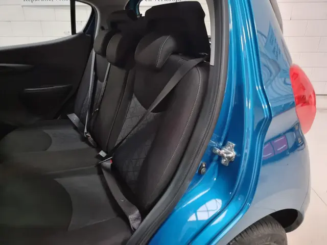 Opel KARL 1.0 ecoFLEX 120 Jaar Edition 2019 Benzine 8