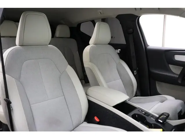 Volvo XC40 2.0 T4 Momentum 2019 Benzine 10