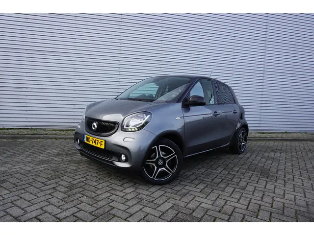 Smart Forfour 1.0 Passion 2016 Benzine 1