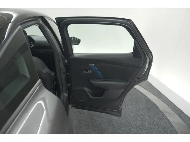 Citroën ë-C4 Feel Pack 50 kWh 2023 Elektrisch 63