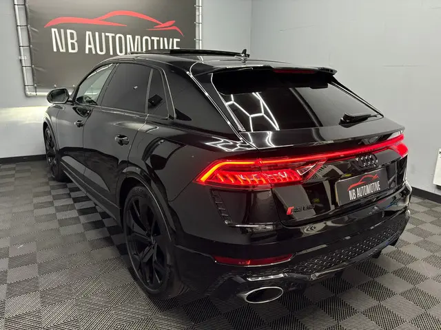 Audi RSQ8 2