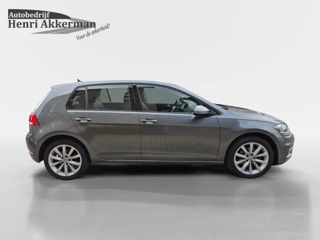 Volkswagen Golf 1.5 TSI Highline 2017 Benzine 6