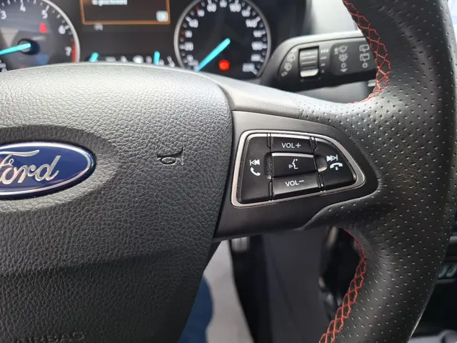 Ford EcoSport 1.0 EcoBoost ST Line 140pk! 2019 Benzine 36
