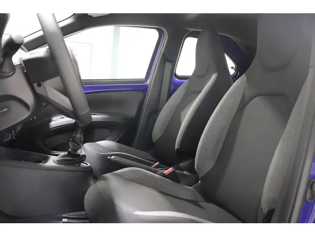Toyota Aygo X 1.0 VVT-i MT Play, 2025 Benzine 11