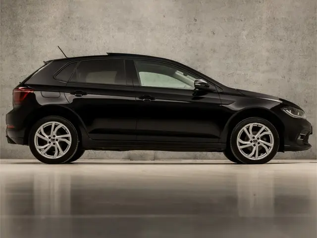 Volkswagen Polo 1.0 TSI Sportline 2022 Benzine 4