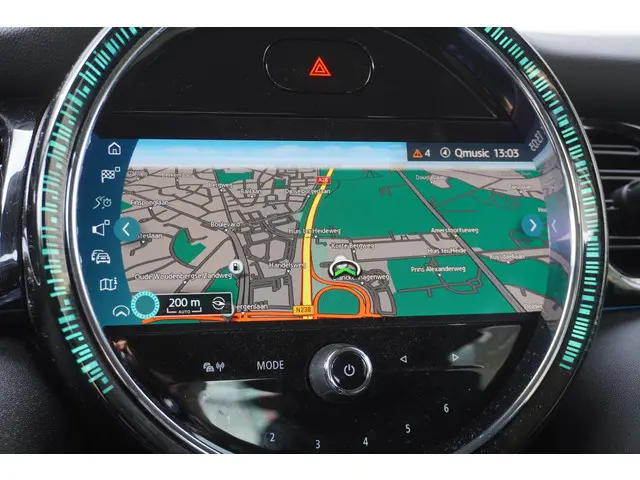 MINI 5-Deurs One 2022 Benzine 14