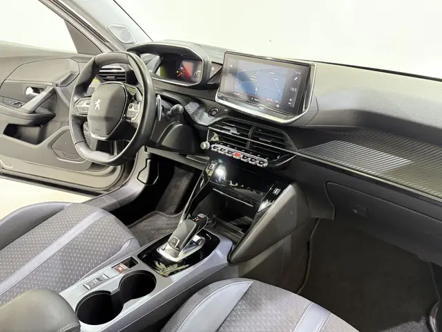 Peugeot 2008 1.2 PureTech Allure Automaat 2020 Benzine 35