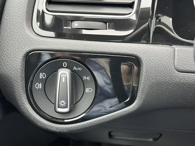 Volkswagen Golf 1.2 TSI Business Edition 2015 Benzine 39