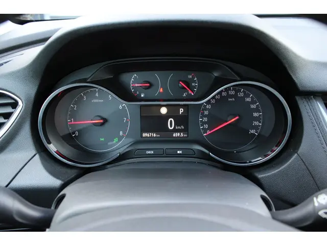 Opel Grandland X 1.2 Turbo Innovation 2020 Benzine 34